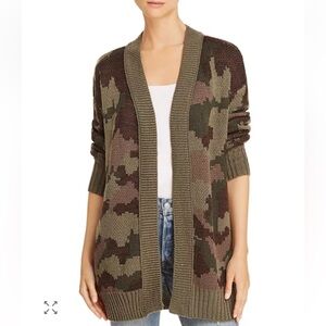 Aqua Olive Camouflage Open-Front Cardigan